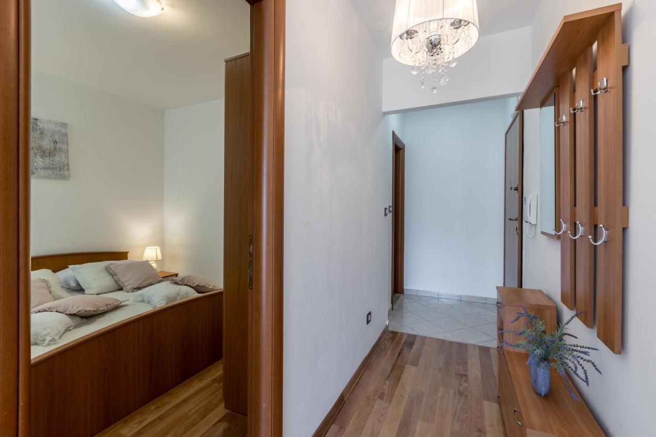 Apartment Split Karoglan Exterior photo